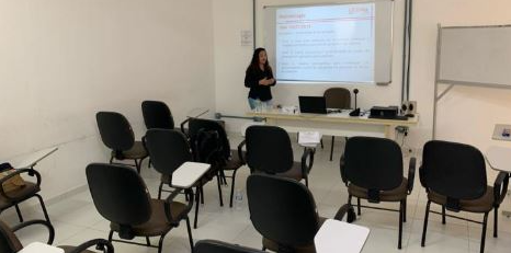 Mestranda Bruna Silva defende sua dissertação